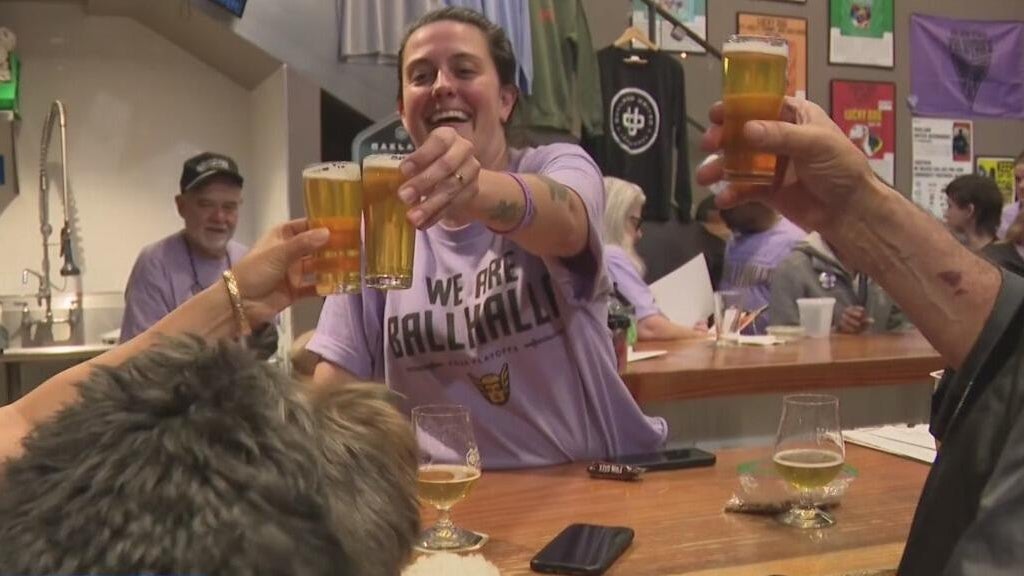 Valkyries fans pack Oakland bar to cheer on team as playoff series shifts to Atlanta — CBS Bay Area (KPIX), Healdsburg Dining news