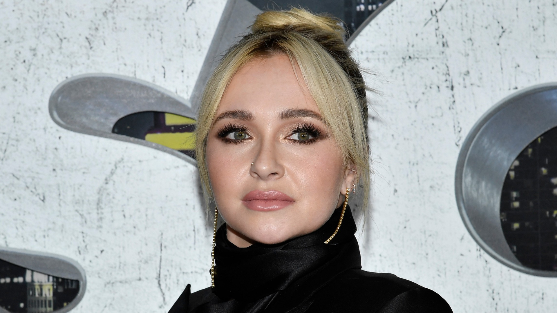 911 call reveals frantic response at address where Hayden Panettiere was found unresponsive
       — ABC 7 Bay Area, Healdsburg Community news