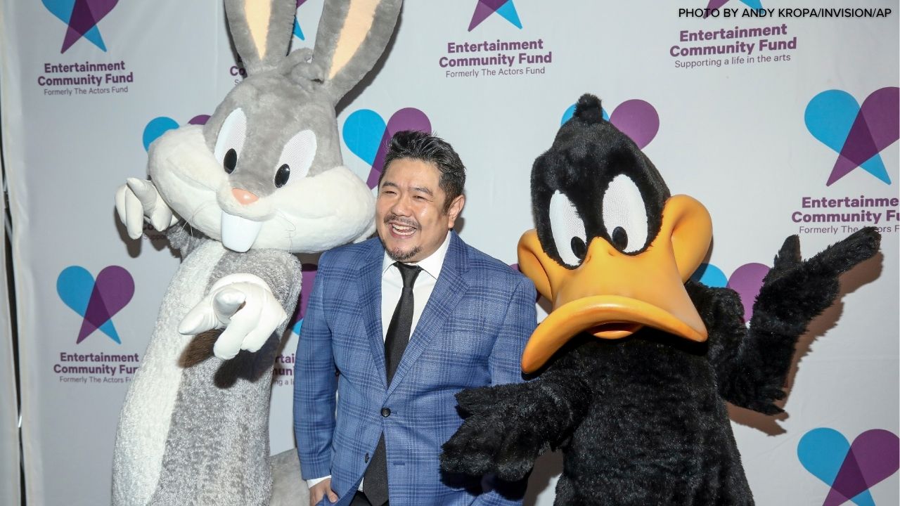 Eric Bauza, who voiced Bugs Bunny, Daffy Duck and dozens of cartoon characters, dies at 46
       — ABC 7 Bay Area, Healdsburg Community news