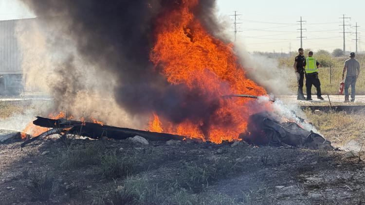 'You just want to help': Witness recounts deadly Fort Worth plane crash — WFAA (Dallas-Fort Worth), Healdsburg Community news
