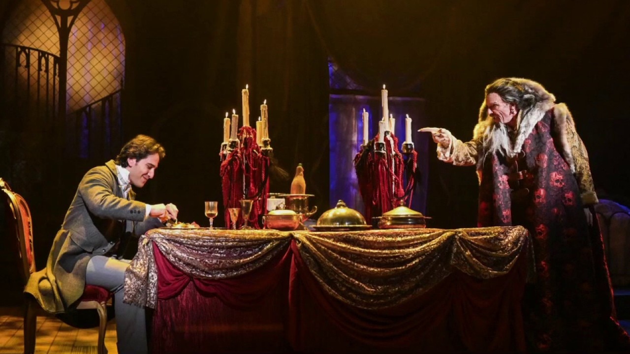 'Dracula' at TheatreWorks Silicon Valley — KTVU FOX 2 Bay Area, Healdsburg Arts news