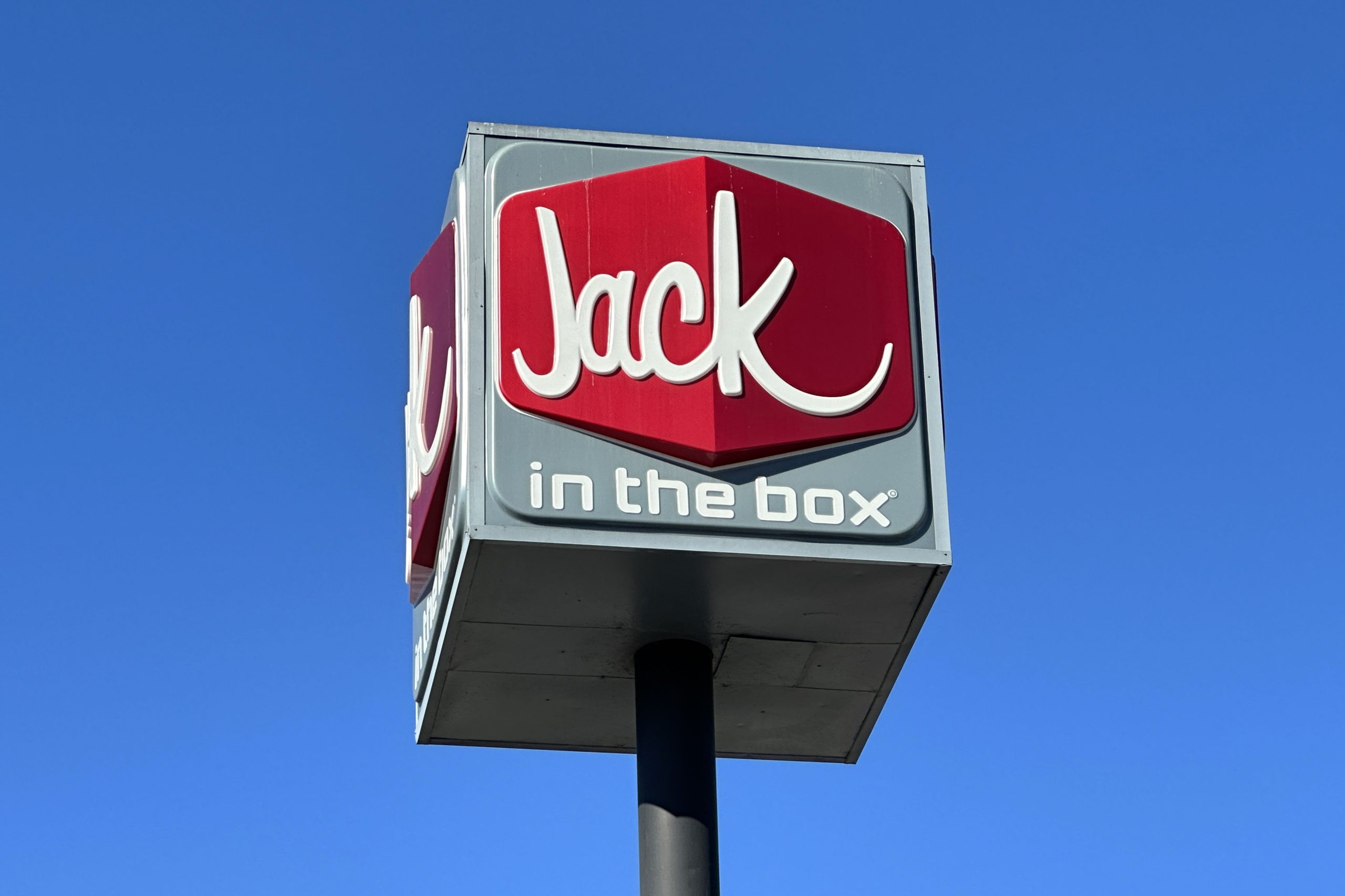 San Mateo man accused of hurling 200-degree coffee at fast food worker who denied fresh cup — Healdsburg Community news