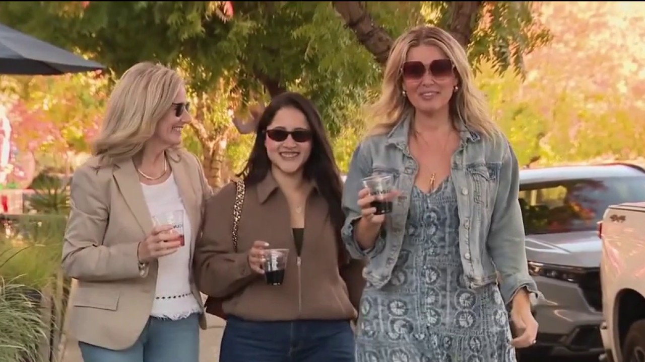 Yountville launches Napa Valley's first open-container entertainment zone — KTVU FOX 2 Bay Area, Healdsburg Community news