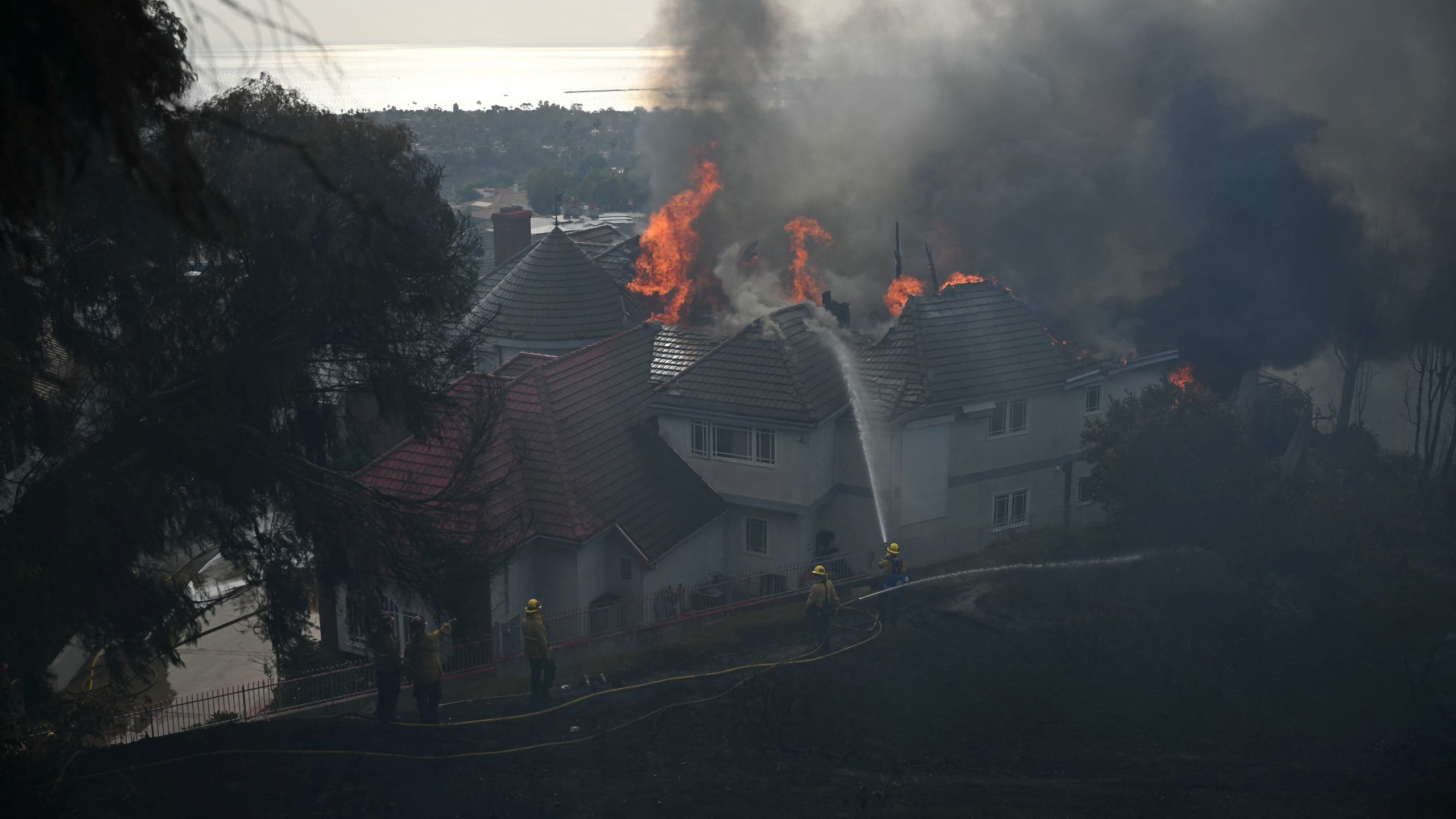 Norte Fire in California threatens homes, forces evacuations — KTVU FOX 2 Bay Area, Healdsburg Community news